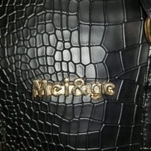 Mei & Ge black purse